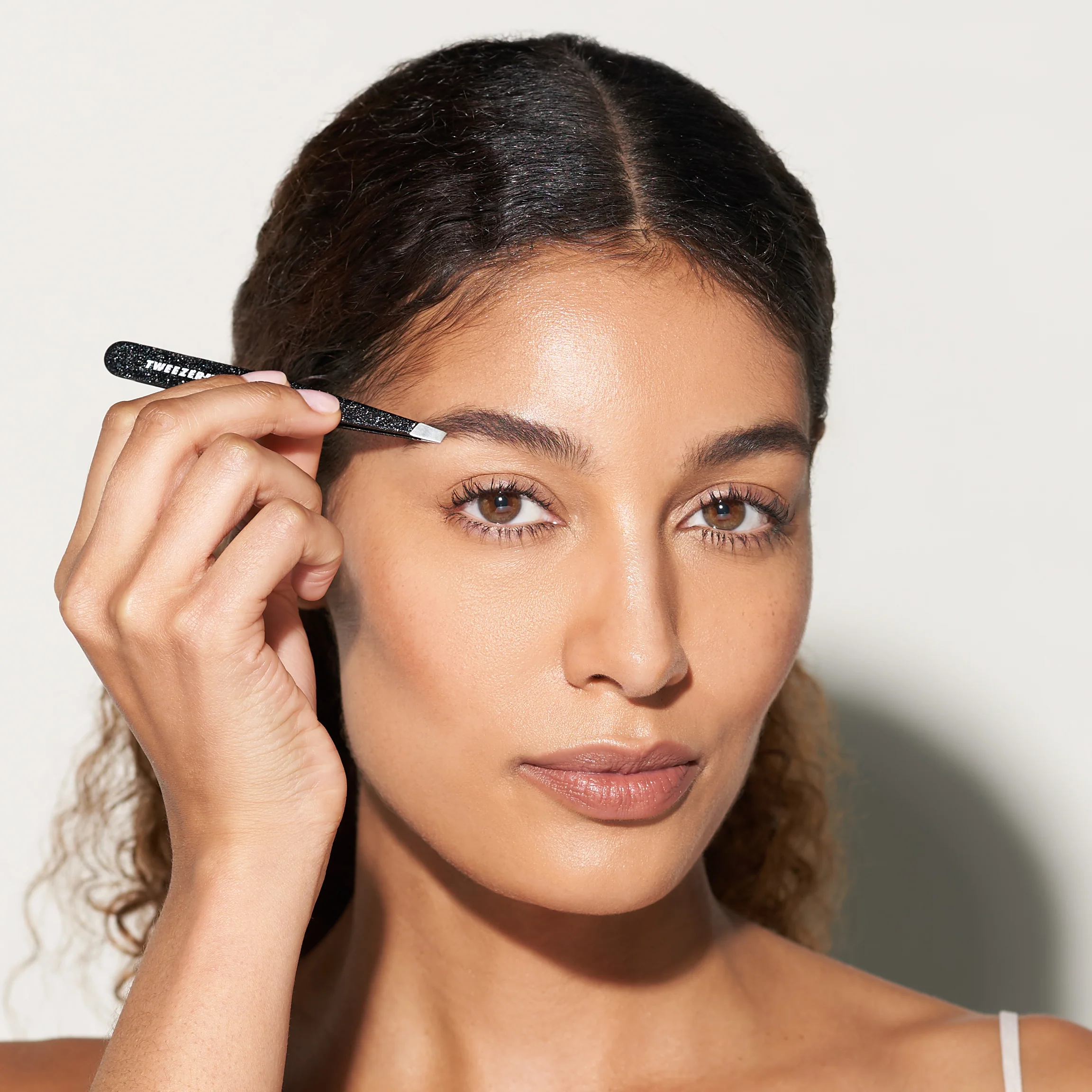 Dusted Onyx Slant Tweezer - Image 13