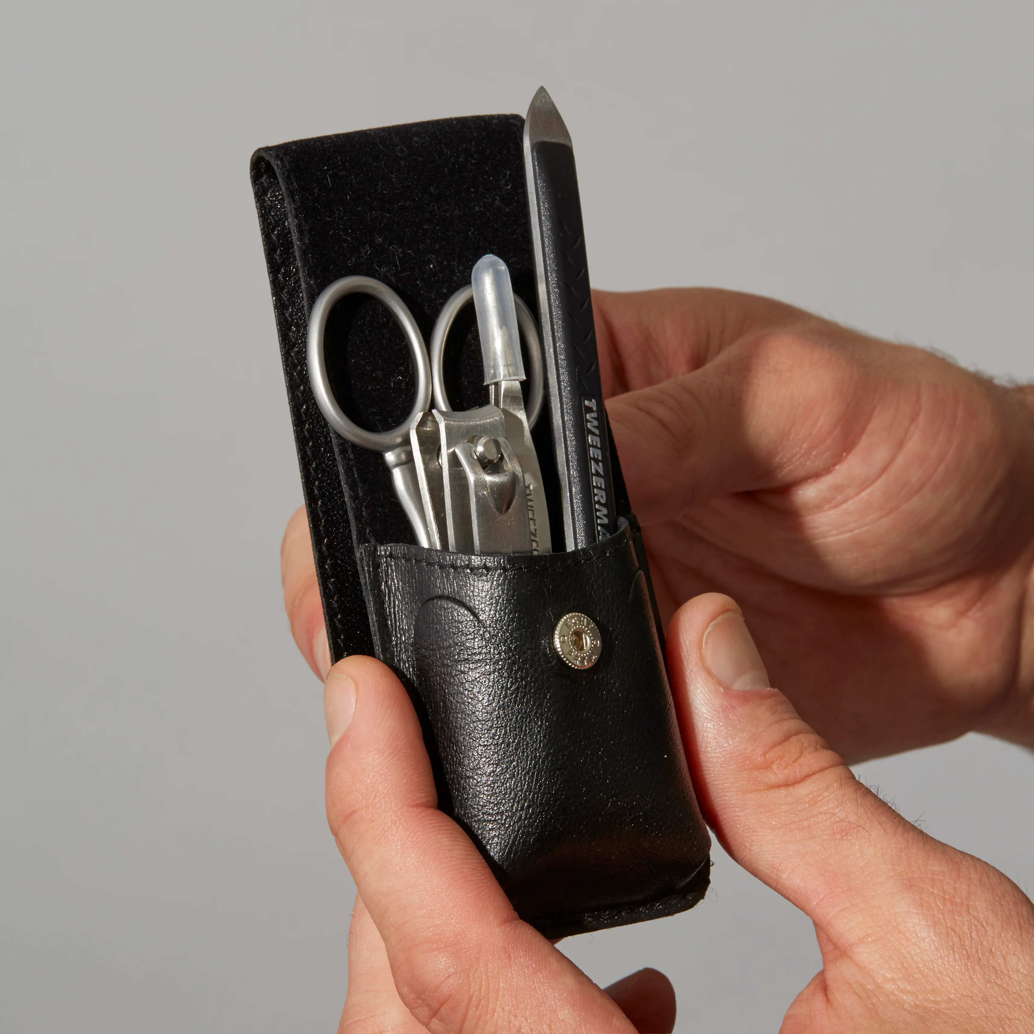 Essential Grooming Kit - Image 9